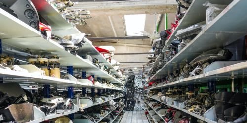 Vendita ricambi usati auto Bologna e Ferrara
